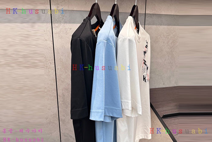 NEW 에르메스 반팔티 신상 H 3088041