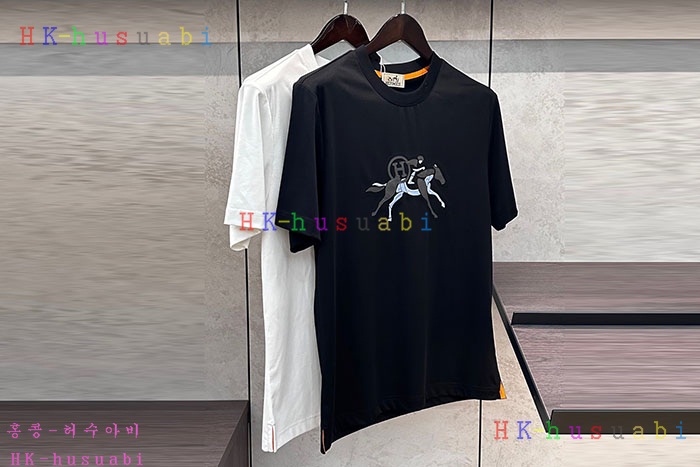 NEW 에르메스 반팔티 신상 H 3088044