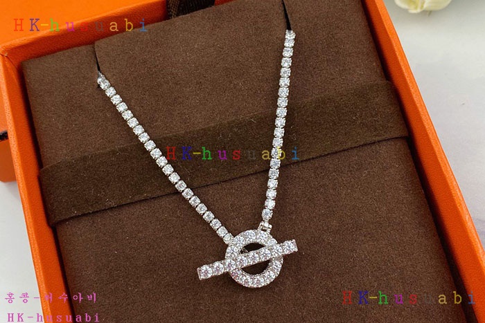 NEW 에르메스 목걸이 신상 H 693380
