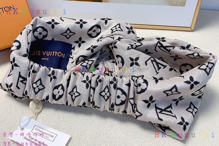 NEW 루이비통 헤어밴드 신상 LV 396603