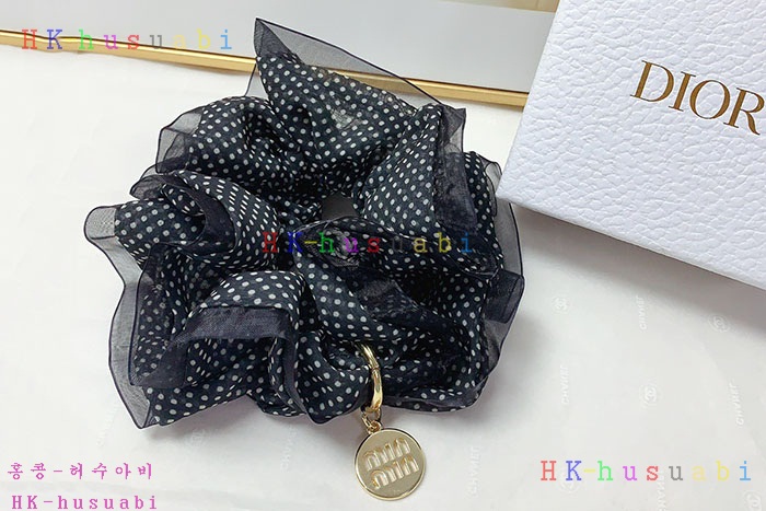 NEW 미우미우 헤어밴드 신상 MU 6692800