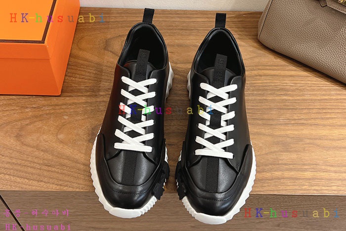NEW 에르메스 스니커즈 신상 H 9325001