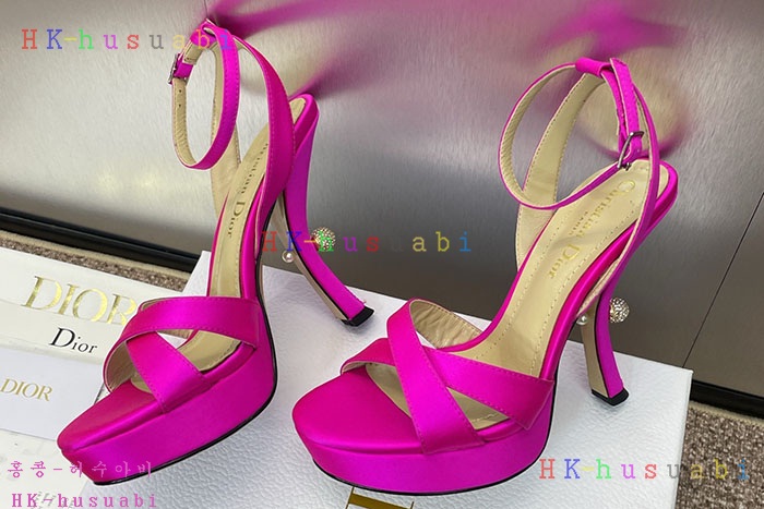 NEW 디올 신발 신상 DR 5339906