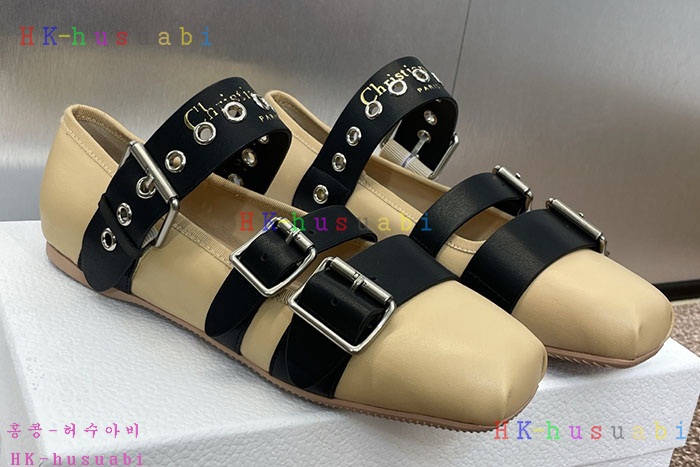 NEW 디올 신발 신상 DR 5344504