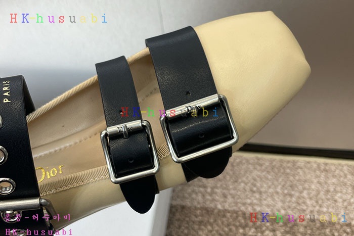 NEW 디올 신발 신상 DR 5344504