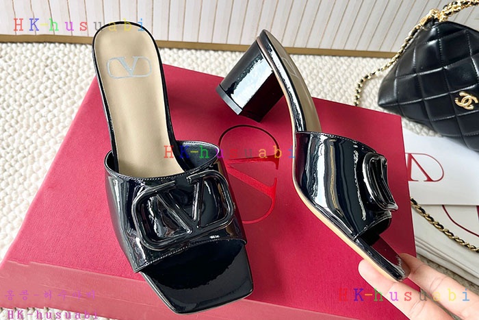 NEW 발렌티노 샌들 신상 V 6933503