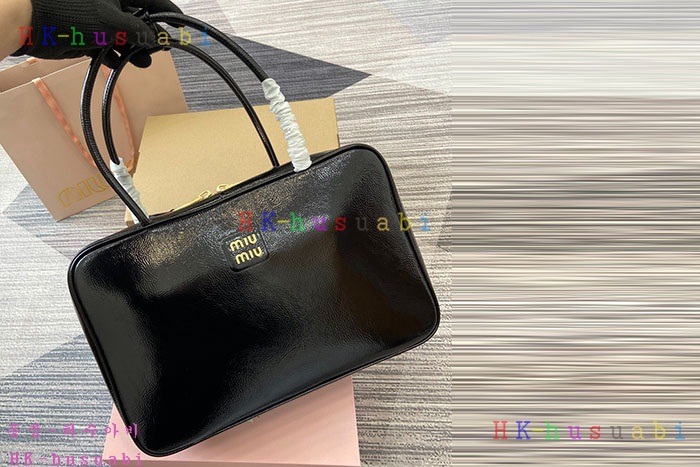 ★미러급★미우미우 나플락 페이던트 가죽 보 백 5BB117-7