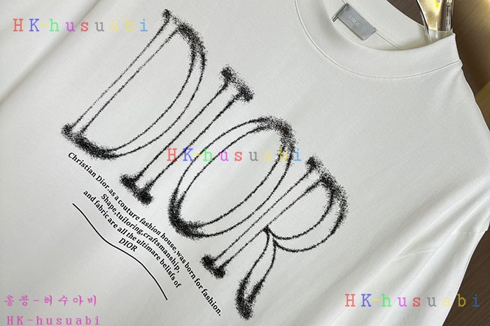 NEW 디올 반팔티 신상 DR 8589916