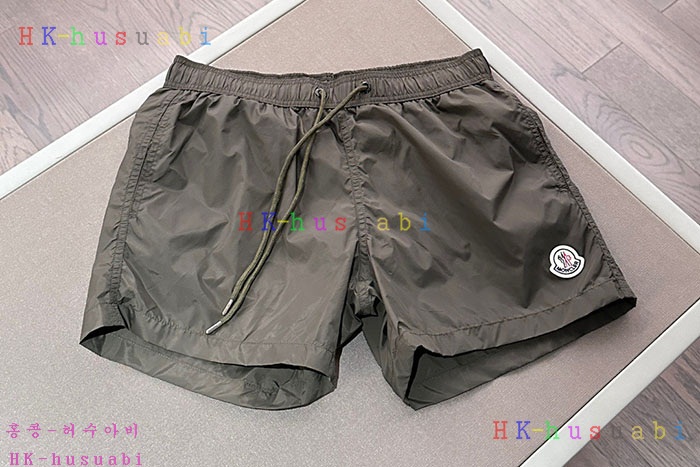 NEW 몽클레어 반바지 신상 M 8250116