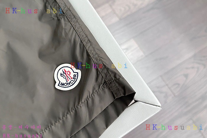 NEW 몽클레어 반바지 신상 M 8250116