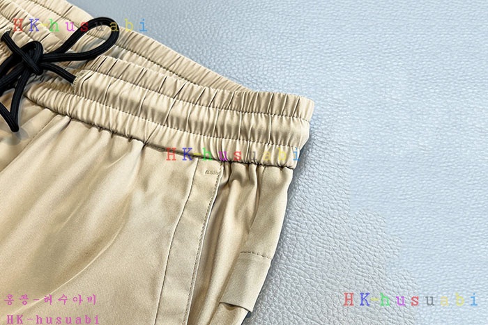 NEW 프라다 반바지 신상 P 2857027