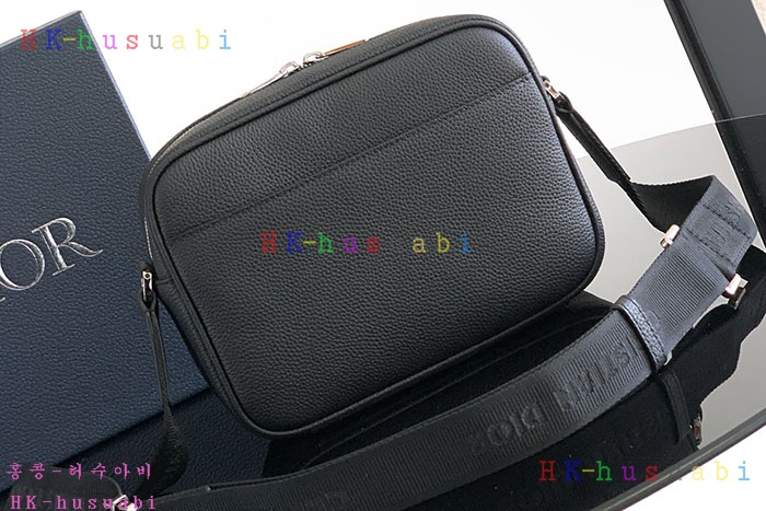 ★미러급★디올 DIOR AND KAWS Rider 2.0 미니 지퍼 메신저 백 2ESWS034