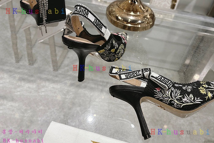 NEW 디올 신발 신상 DR 3816615