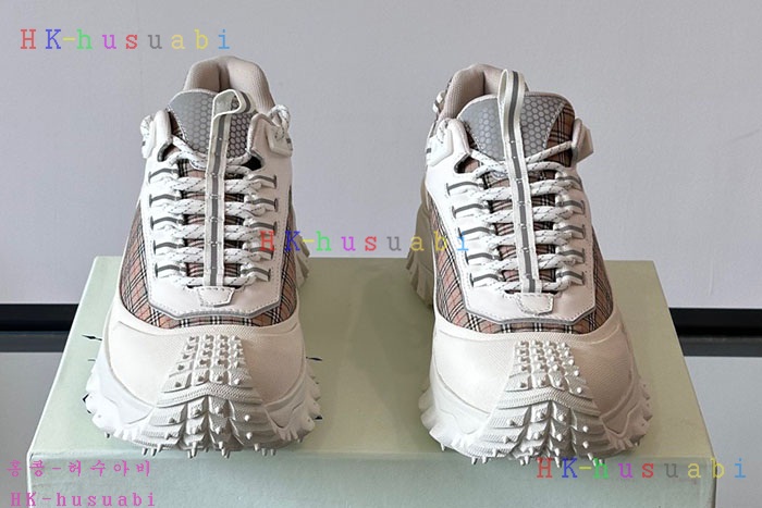 NEW 버버리 스니커즈 신상 B 1150043