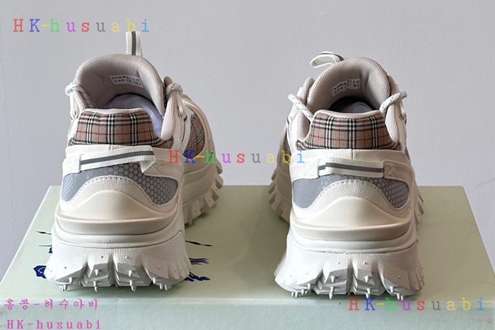 NEW 버버리 스니커즈 신상 B 1150043