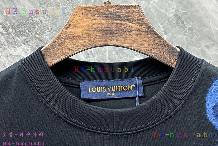 NEW 루이비통 반팔티 신상 LV 335006