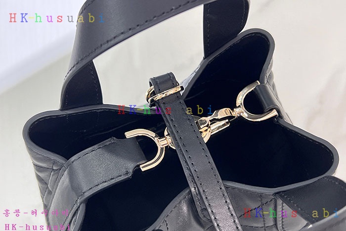 ★미러급★디올 30 뚜주흐 버티컬 나노 토트백 블랙 S6100-4