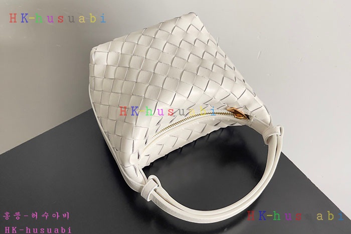 ★미러급★보테가베네타 캔디 월리스 숄더백 776781-2
