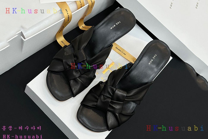 NEW 더 로우 샌들 신상 L 558227