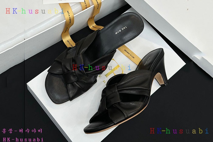 NEW 더 로우 샌들 신상 L 558227