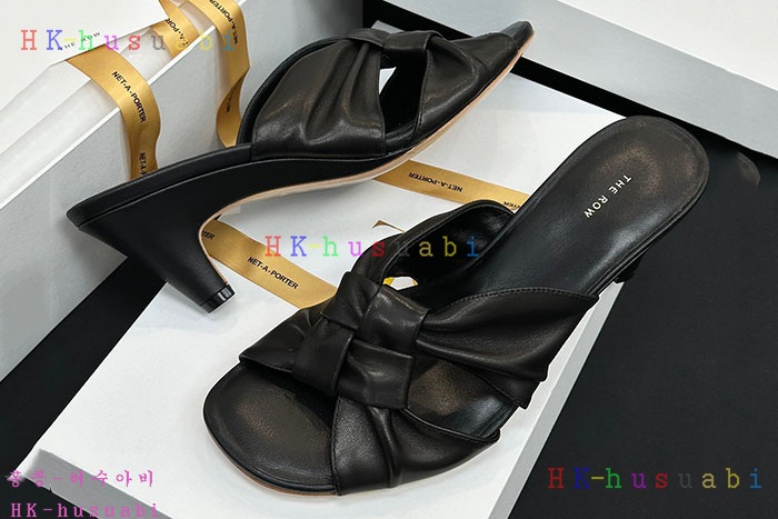 NEW 더 로우 샌들 신상 L 558227