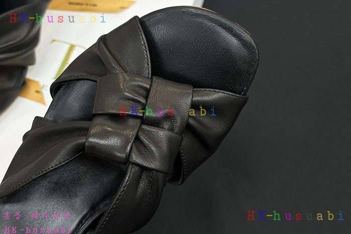NEW 더 로우 샌들 신상 L 558227