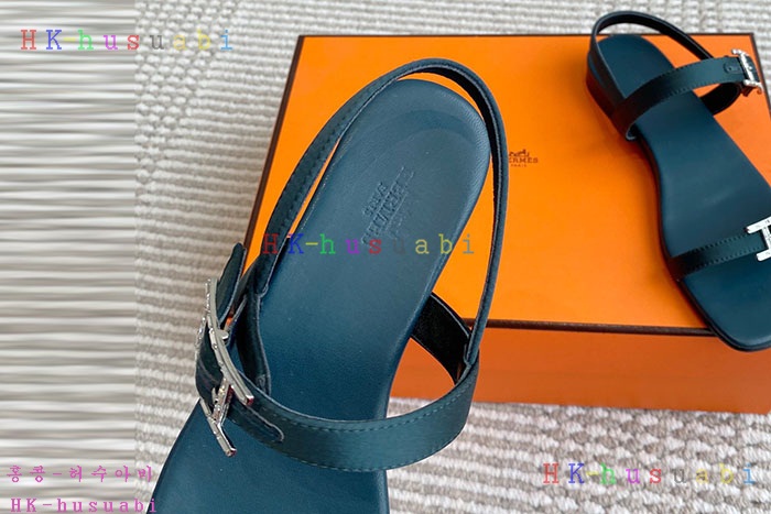 NEW 에르메스 샌들 신상 H 6660112