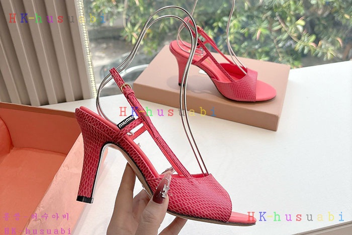 NEW 미우미우 신발 신상 MU 55899504