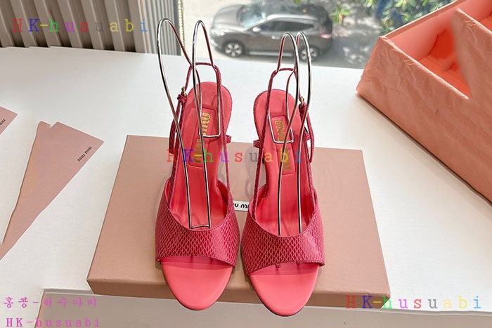 NEW 미우미우 신발 신상 MU 55899504