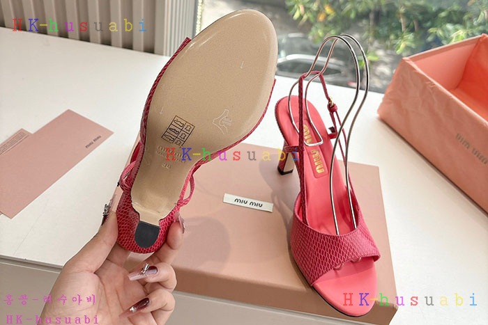 NEW 미우미우 신발 신상 MU 55899504