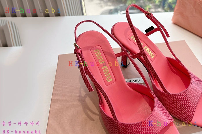NEW 미우미우 신발 신상 MU 55899504