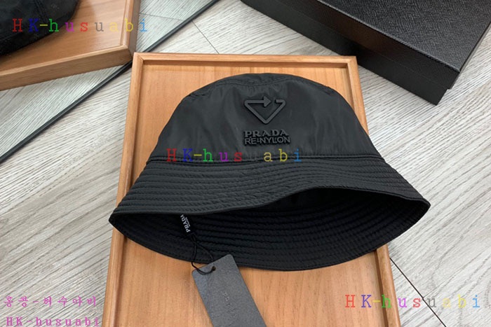 NEW 프라다 모자 신상 P 544707