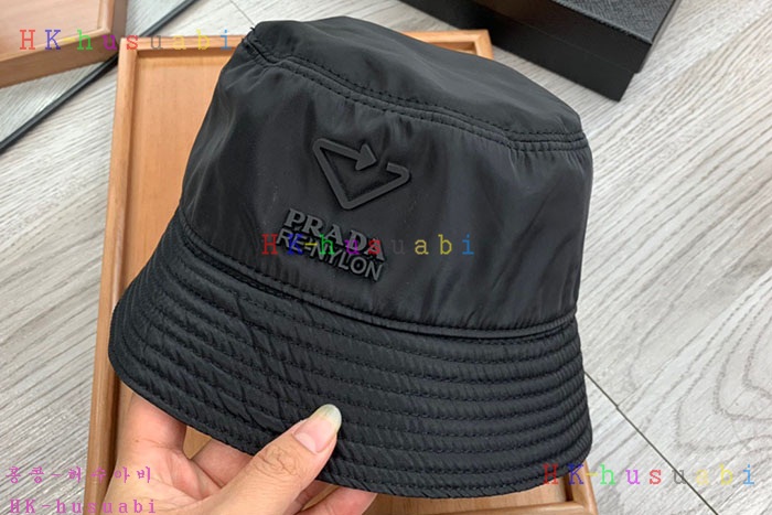 NEW 프라다 모자 신상 P 544707