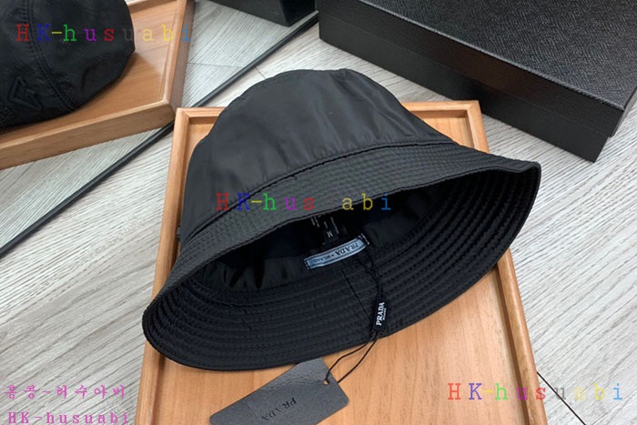 NEW 프라다 모자 신상 P 544707