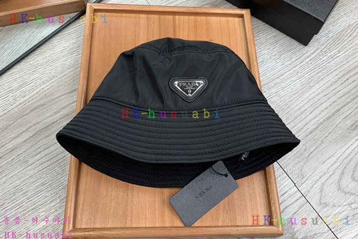 NEW 프라다 모자 신상 P 544707