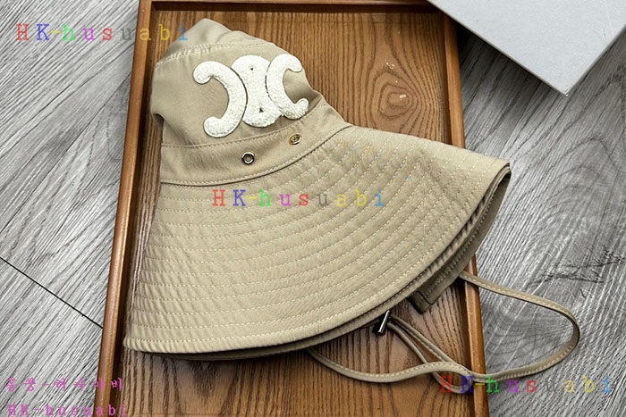 NEW 셀린느 모자 신상 C 6855804