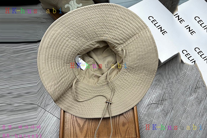NEW 셀린느 모자 신상 C 6855804
