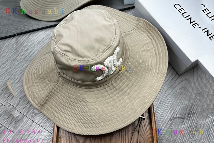 NEW 셀린느 모자 신상 C 6855804
