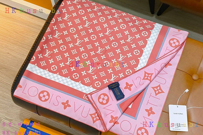 NEW 루이비통 스카프 신상 LV 14558111
