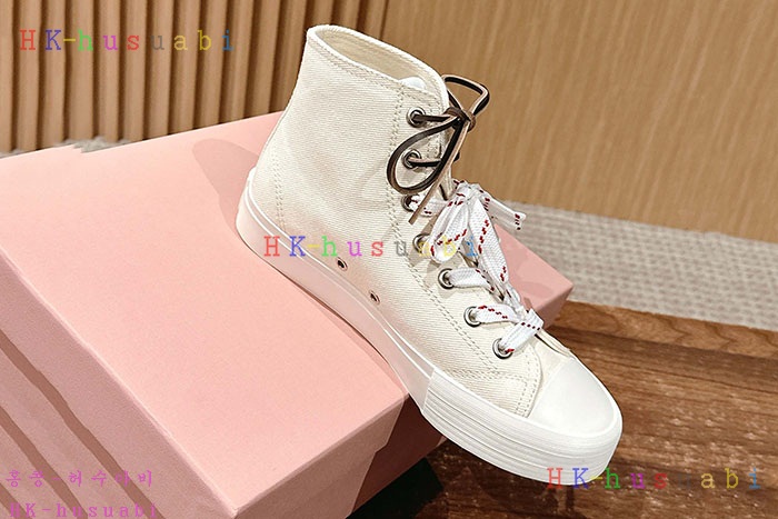 NEW 미우미우 신발 신상 MU 5584020