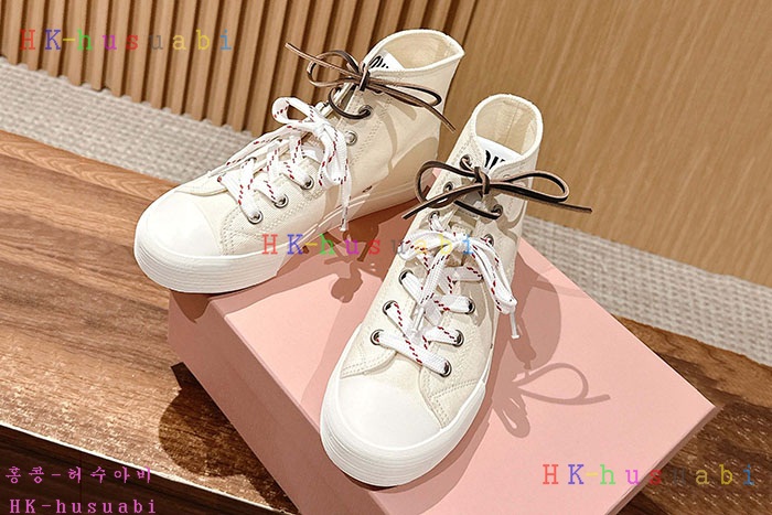 NEW 미우미우 신발 신상 MU 5584020
