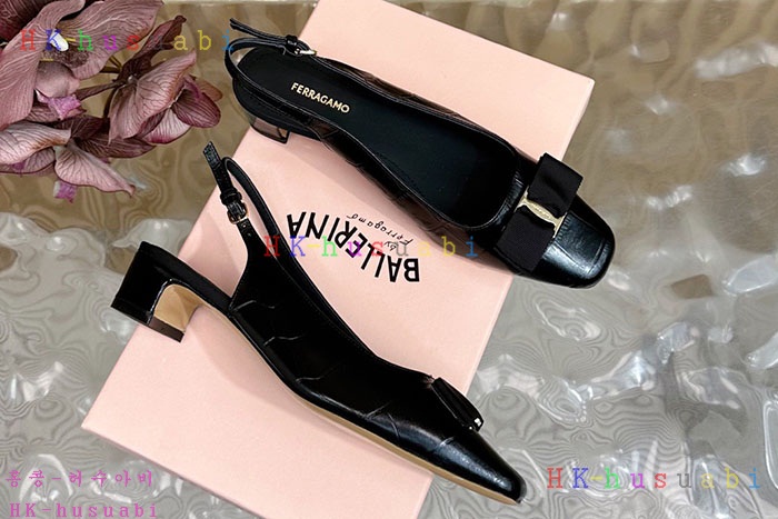 NEW 페라가모 신발 신상 F 558008