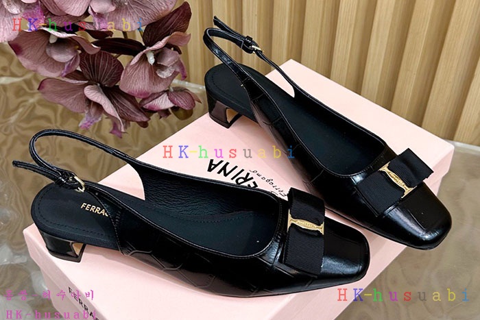 NEW 페라가모 신발 신상 F 558008