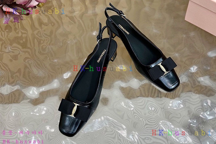 NEW 페라가모 신발 신상 F 558008