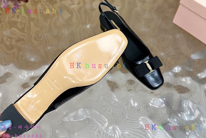 NEW 페라가모 신발 신상 F 558008
