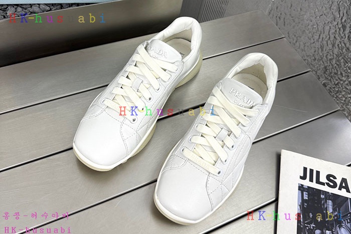 NEW 프라다 스니커즈 신상 P 668854