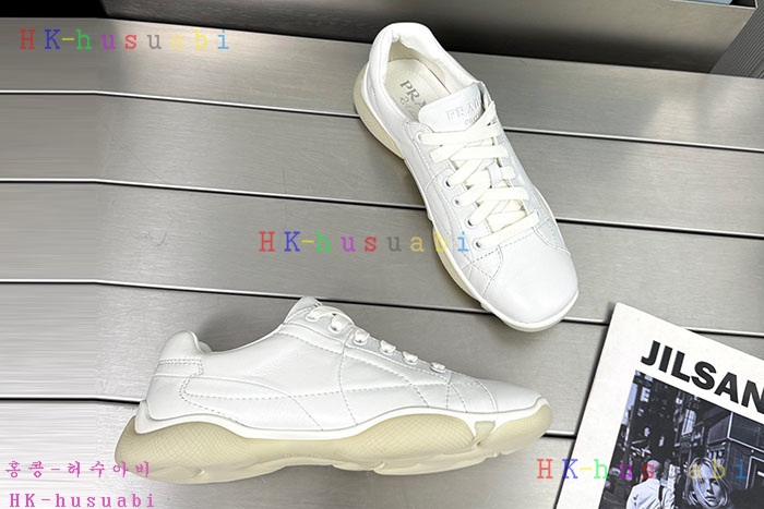 NEW 프라다 스니커즈 신상 P 668854