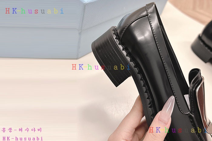 NEW 프라다 로퍼 신상 P 5570466