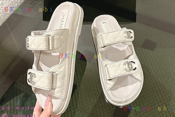 NEW 샤넬 샌들 신상 C 589908