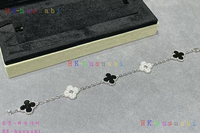 NEW Ŭ    Ż V 671126